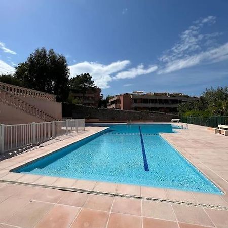 Appartement Avec Jardin Au Coeur De Saint-Tropez. Екстер'єр фото